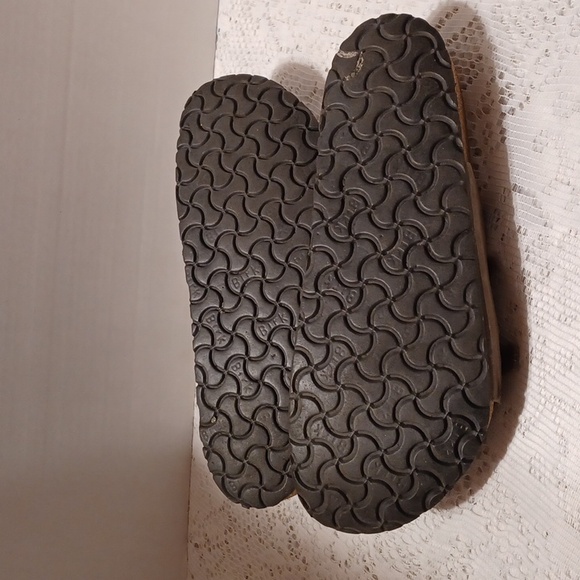 BIRKENSTOCK Sandals - Picture 6 of 6